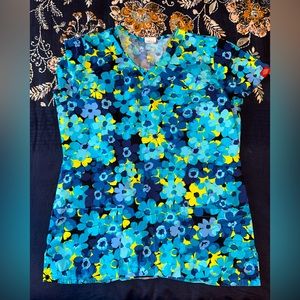 Dickies floral scrub top